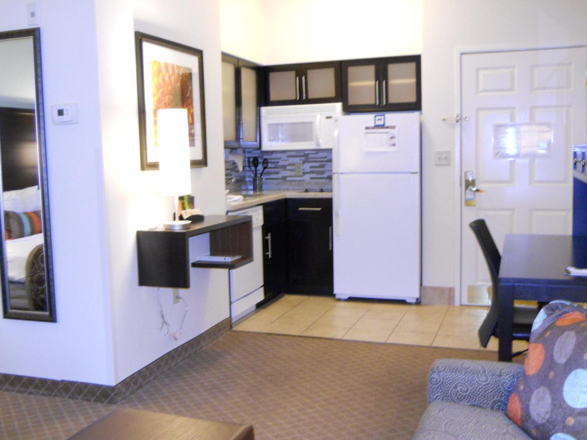 Studio Queen Suite