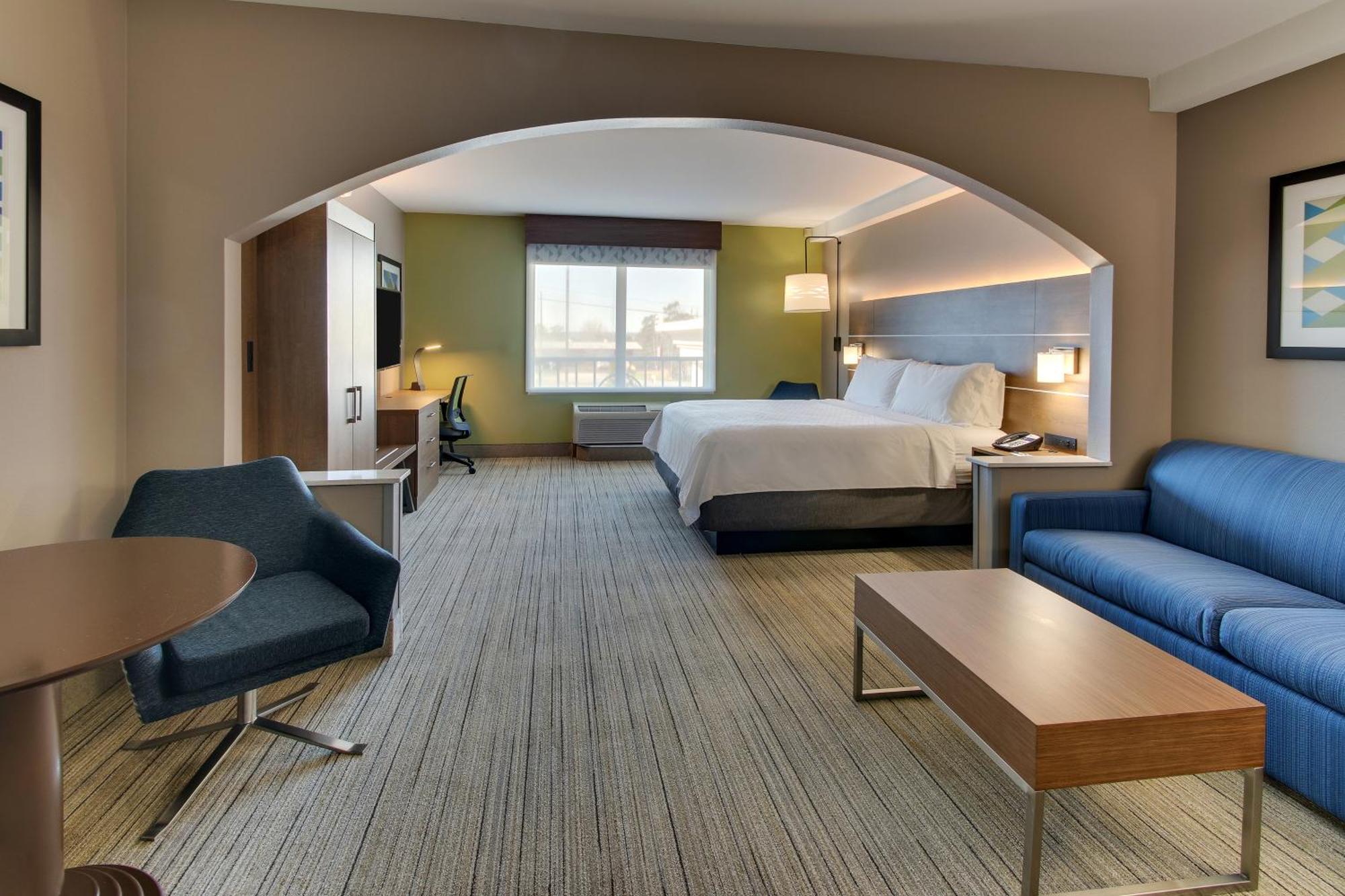 King Room Mobility Access or Hearing Accessible,1623658643:JPEG